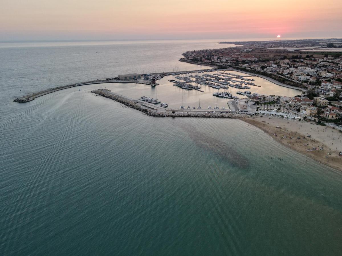 Ferienwohnung Casa Med Marina di Ragusa Exterior foto