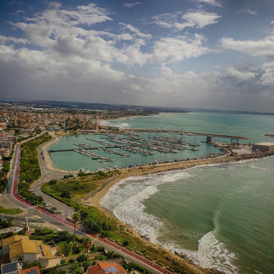Ferienwohnung Casa Med Marina di Ragusa Exterior foto