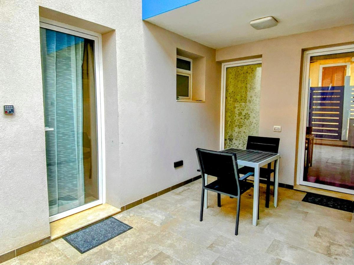 Ferienwohnung Casa Med Marina di Ragusa Exterior foto